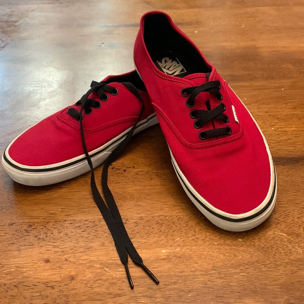 Men’s red shoes vans